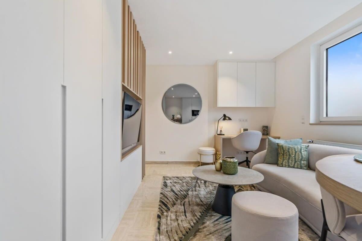 Modern Studio With King Bed, Walk To Attractions Luxemburg Exterior foto