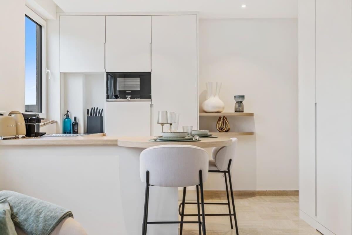 Modern Studio With King Bed, Walk To Attractions Luxemburg Exterior foto